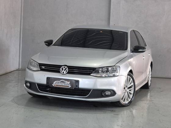 VOLKSWAGEN JETTA 2.0 TSI HIGHLINE 200CV GASOLINA 4P TIPTRONIC VOLKSWAGEN JETTA 2.0 TSI HIGHLINE 200CV GASOLINA 4P TIPTRONIC